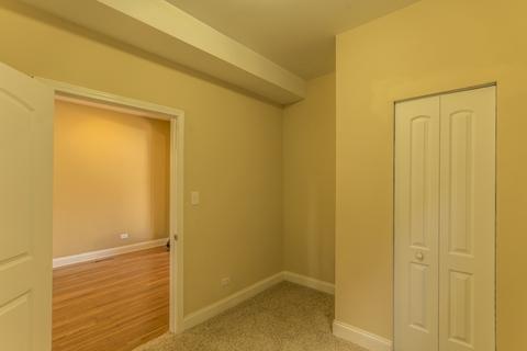 7640 S Eberhart Ave, Chicago, IL 60619 photo 6