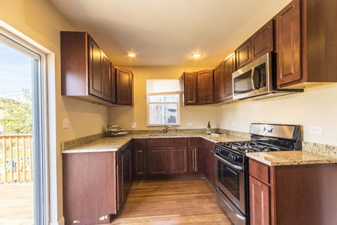 7640 S Eberhart Ave, Chicago, IL 60619 photo 8