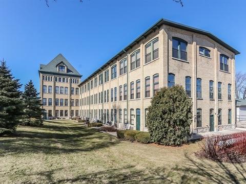 644 Congdon Ave, Elgin, IL 60120 photo 1