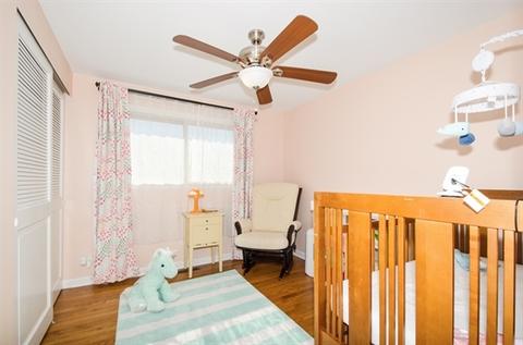 700 Devonshire Dr, Des Plaines, IL 60018 photo 15
