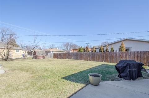 700 Devonshire Dr, Des Plaines, IL 60018 photo 19