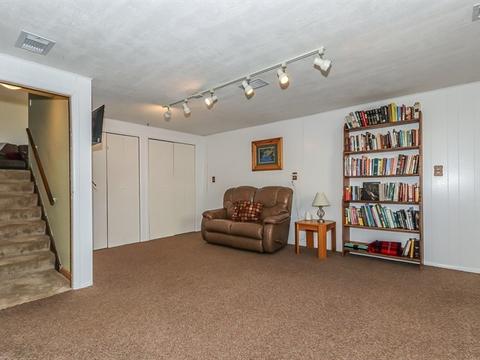 1237 Countryside Dr, Elgin, IL 60123 photo 17