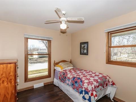 1237 Countryside Dr, Elgin, IL 60123 photo 12