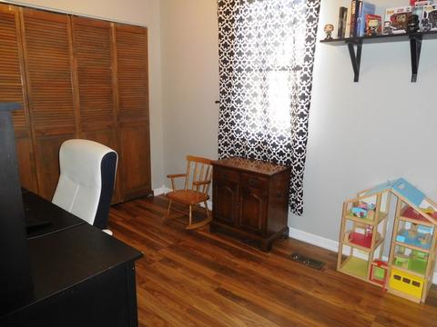 463 Cleveland Ave, Elgin, IL 60120 photo 16