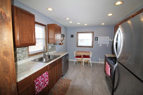 1908 Clement St, Crest Hill, IL 60403 photo 5