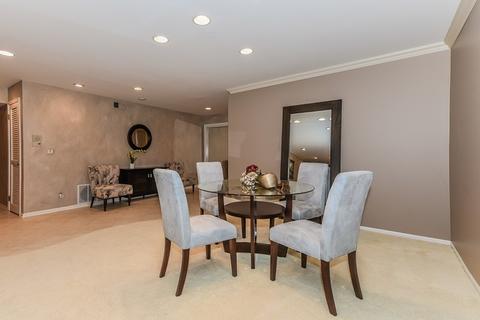 1415 Chartres Dr #E1, Northbrook, IL 60062 photo 8