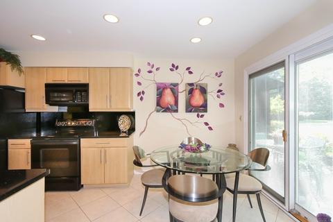 1415 Chartres Dr #E1, Northbrook, IL 60062 photo 11