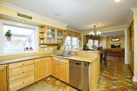 644 Hunter Rd, Glenview, IL 60025 photo 8