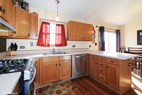 811 Apple Valley Rd, Harvard, IL 60033 photo 5