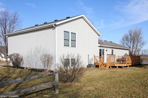 811 Apple Valley Rd, Harvard, IL 60033 photo 2
