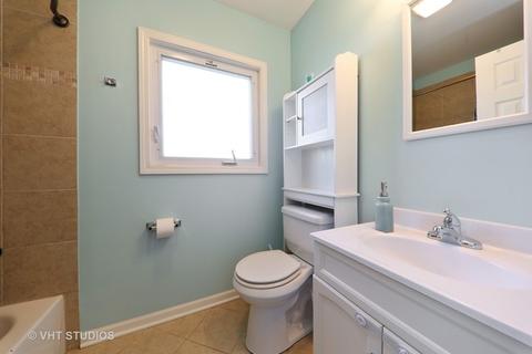 802 E Division St, Lombard, IL 60148 photo 12
