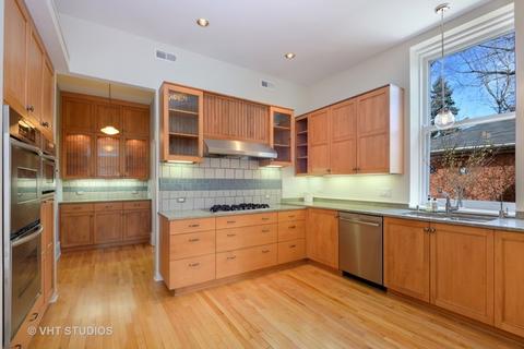 1112 Forest Ave, Evanston, IL 60202 photo 4