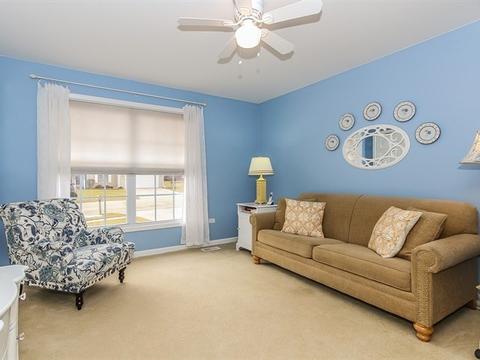2128 Clearwater Way, Elgin, IL 60123 photo 4