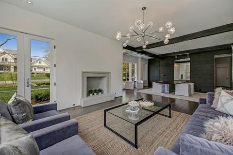 205 E 3rd St, Hinsdale, IL 60521 photo 3