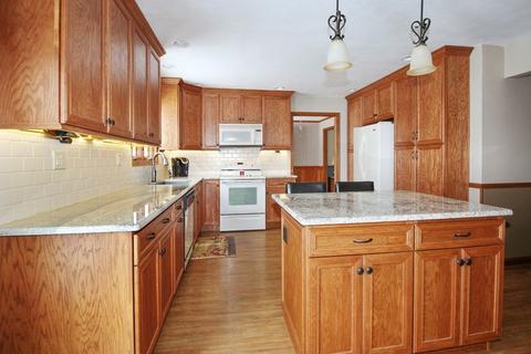 7417 E Maize Rd, Ridott, IL 61067 photo 9