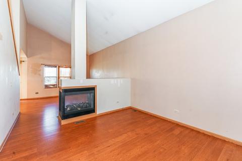 5903 Lake Pointe Dr, Plainfield, IL 60586 photo 3