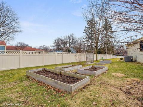 305 Browning Ct, Wheaton, IL 60189 photo 25