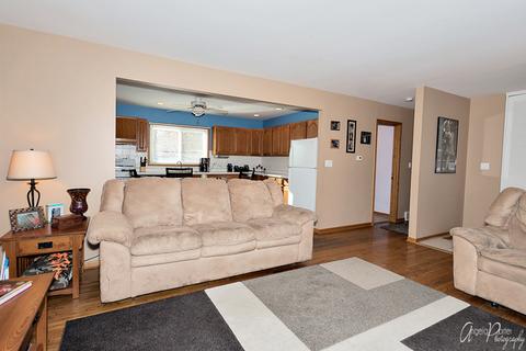 4803 David St, Mchenry, IL 60051 photo 3