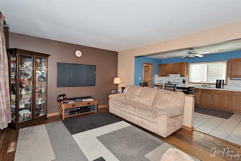 4803 David St, Mchenry, IL 60051 photo 4