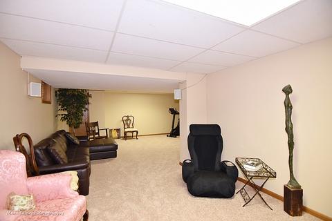 1640 Eagle Brook Dr, Geneva, IL 60134 photo 25