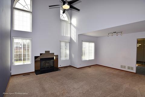 1169 Longford Rd, Bartlett, IL 60103 photo 4