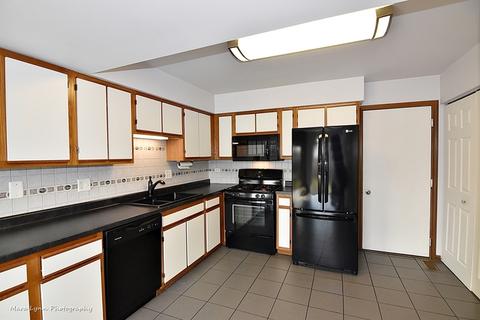 1169 Longford Rd, Bartlett, IL 60103 photo 8