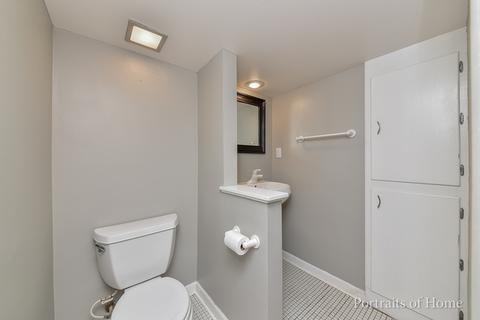426 W Elm St, Wheaton, IL 60189 photo 12