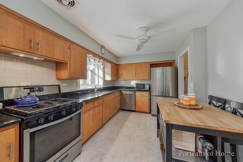 426 W Elm St, Wheaton, IL 60189 photo 6