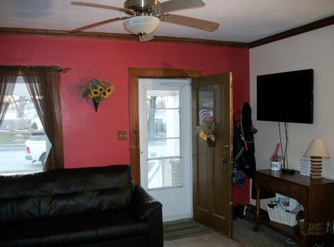 18045 Lorenz Ave, Lansing, IL 60438 photo 2