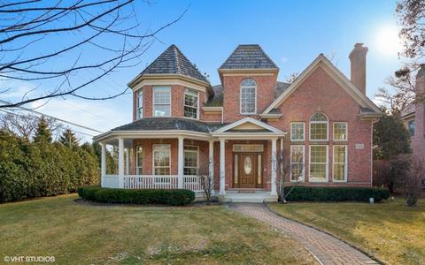903 Queens Ln, Glenview, IL 60025 photo 1