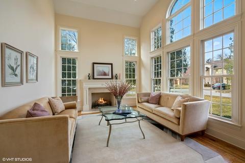 903 Queens Ln, Glenview, IL 60025 photo 3