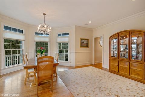 903 Queens Ln, Glenview, IL 60025 photo 11