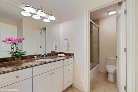 903 Queens Ln, Glenview, IL 60025 photo 17