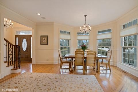 903 Queens Ln, Glenview, IL 60025 photo 12