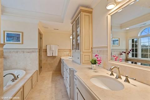 903 Queens Ln, Glenview, IL 60025 photo 15