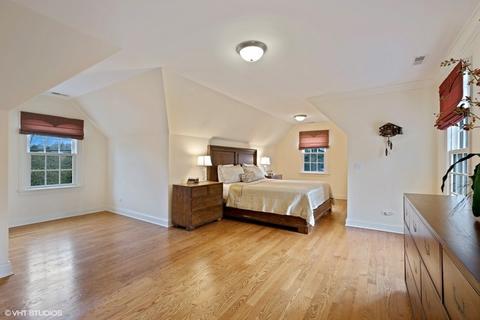 903 Queens Ln, Glenview, IL 60025 photo 16