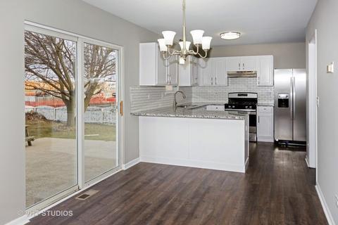 1721 Emerald Pointe Cir, Plainfield, IL 60586 photo 4