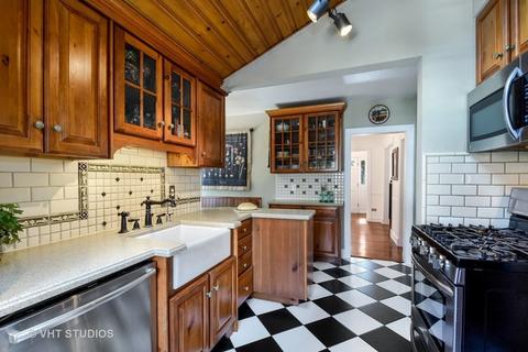 108 E Hillside Ave, Barrington, IL 60010 photo 6