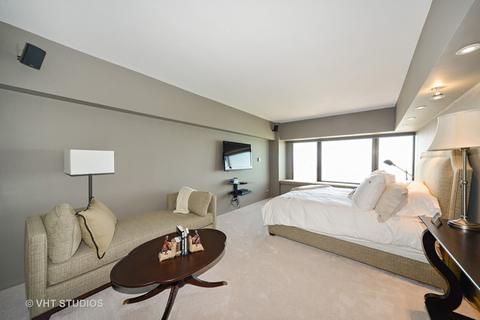 175 E Delaware Pl #6204, Chicago, IL 60611 photo 6