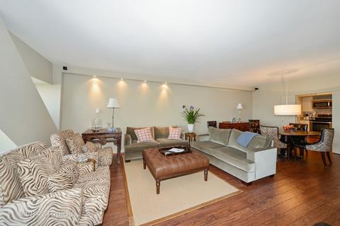 175 E Delaware Pl #6204, Chicago, IL 60611 photo 3