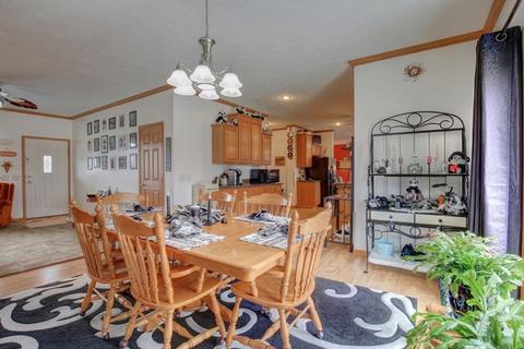 408 E Main St, Camargo, IL 61919 photo 8