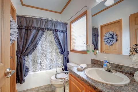408 E Main St, Camargo, IL 61919 photo 23