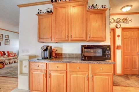 408 E Main St, Camargo, IL 61919 photo 11