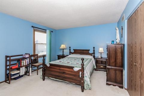 1166 Lexington Dr, Bartlett, IL 60103 photo 17