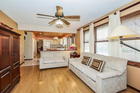 1166 Lexington Dr, Bartlett, IL 60103 photo 15