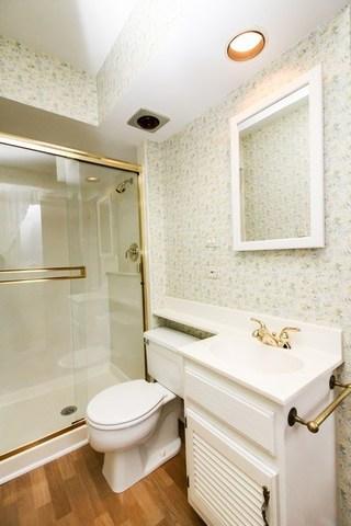 660 Ash Rd, Hoffman Estates, IL 60169 photo 16