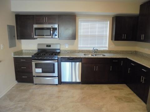 7825 41st Ct, Lyons, IL 60534 photo 5