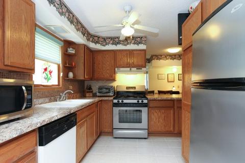 718 S Riverside Dr, Mchenry, IL 60050 photo 9