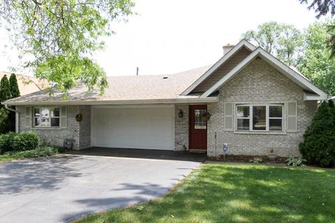 718 S Riverside Dr, Mchenry, IL 60050 photo 1