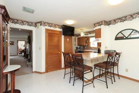 718 S Riverside Dr, Mchenry, IL 60050 photo 11